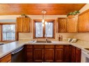 907 Kraak Rd, Marshall, WI 53559