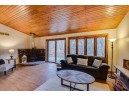 907 Kraak Rd, Marshall, WI 53559