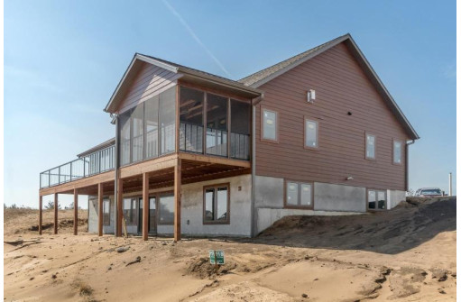 W5779 Brook Trout Ct, New Lisbon, WI 53950