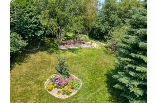 14 Lambeth Cir, Madison, WI 53711