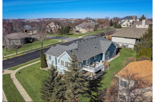 1701 Blue Ridge Tr, Waunakee, WI 53597