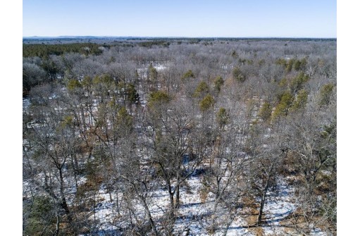 N9772 Sumac Tr, Camp Douglas, WI 54618