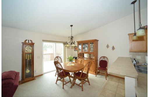 1137 St Albert The Great Dr, Sun Prairie, WI 53590