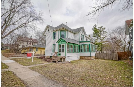 209 N Madison St, Stoughton, WI 53589