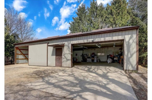 N949 County Road I, Waterloo, WI 53594