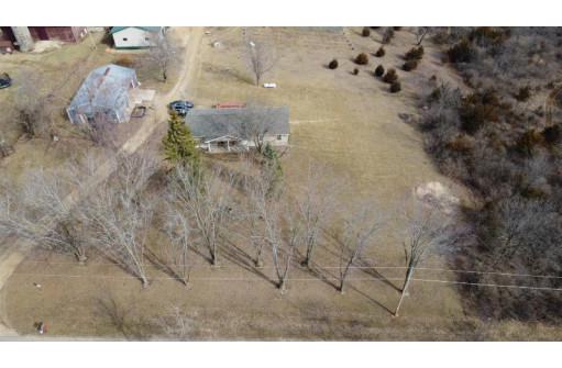 W8394 Pilz Rd, Browntown, WI 53522