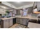 802 Meadowlark Dr, Madison, WI 53714