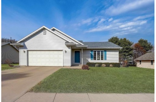 16 Prospect Ave, Lodi, WI 53555