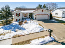 301 Valley Glen Ct, Baraboo, WI 53913