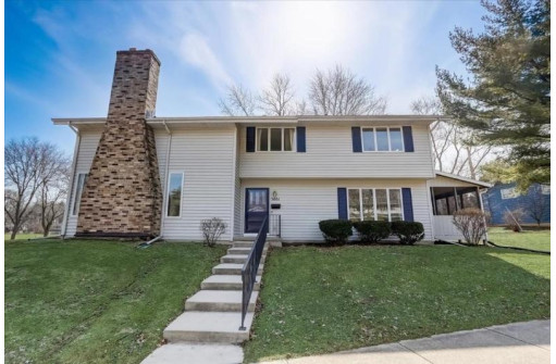 5001 Flad Ave, Madison, WI 53711