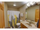 982 Stonehaven Dr, Sun Prairie, WI 53590