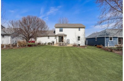 6617 Carlton Dr, Madison, WI 53718