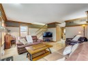 6617 Carlton Dr, Madison, WI 53718