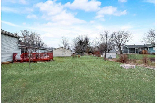 319 Santa Fe Tr, Waunakee, WI 53597