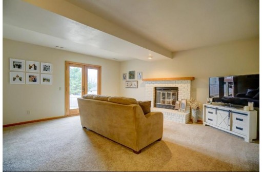 1505 Grafton Rd, Madison, WI 53716