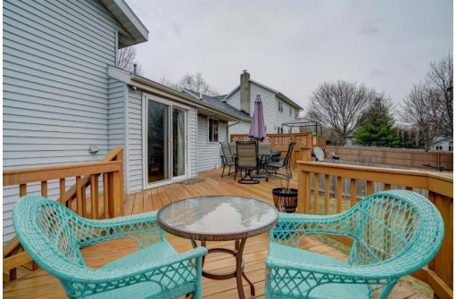 1505 Grafton Rd, Madison, WI 53716