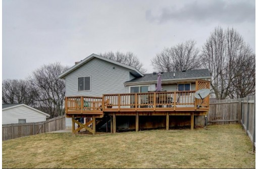 1505 Grafton Rd, Madison, WI 53716