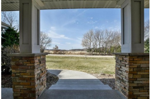 7460 Meadow Valley Rd, Middleton, WI 53562