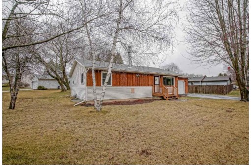 1489 N Page St, Stoughton, WI 53589