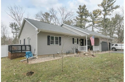 N9475 Pine Valley Ln, Wisconsin Dells, WI 53965