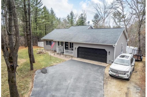 N9475 Pine Valley Ln, Wisconsin Dells, WI 53965