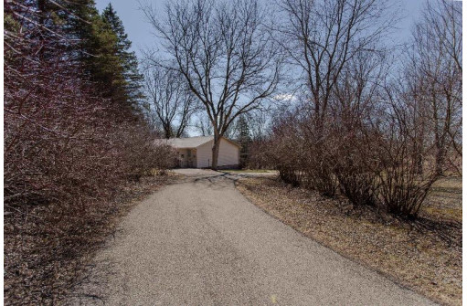 N290 Thorp Rd, Monroe, WI 53566