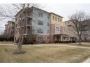 690 Rivershores Dr 201, West Bend, WI 53090