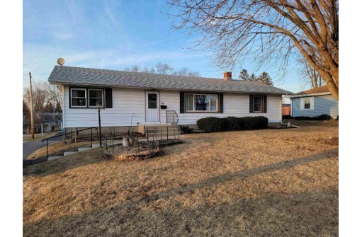 4366 Windsor Rd, Windsor, WI 53598