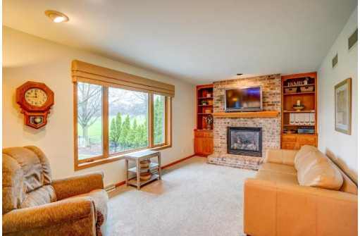 5206 Forge Dr, Madison, WI 53716