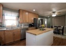 225 Davison Dr, Sun Prairie, WI 53590