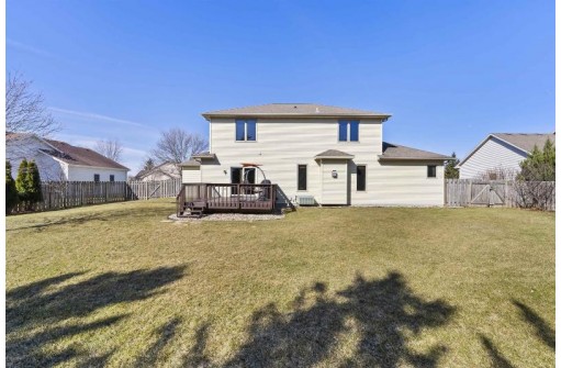 833 Duncannon Way, Sun Prairie, WI 53590