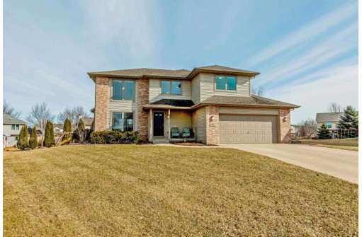 6 Seven Pines Ct, Madison, WI 53718