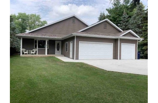 3817 E Rotamer Rd, Janesville, WI 53546