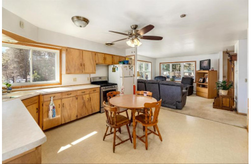 156 Carriage Rd, Montello, WI 53949