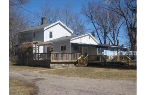 330 W John St, Markesan, WI 53946