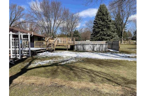 5100 Vienna Dr, Waunakee, WI 53597