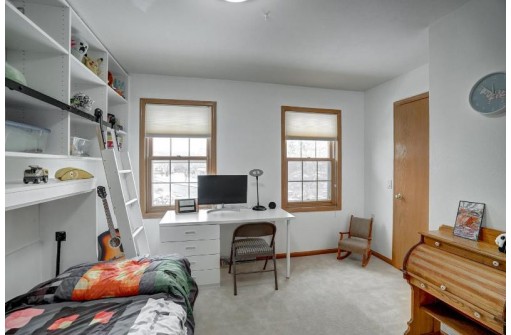 6907 Tottenham Rd, Madison, WI 53711