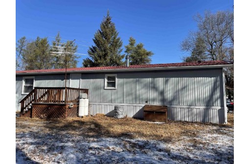 W5755 Squirrel Dr, New Lisbon, WI 53950