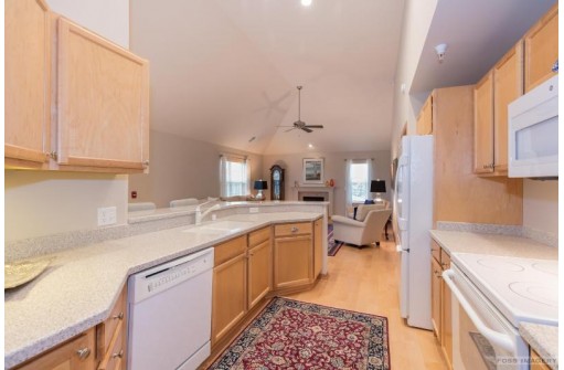 5631 Longford Terr 205, Fitchburg, WI 53711