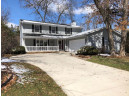 4323 Fox Hills Dr, Janesville, WI 53546