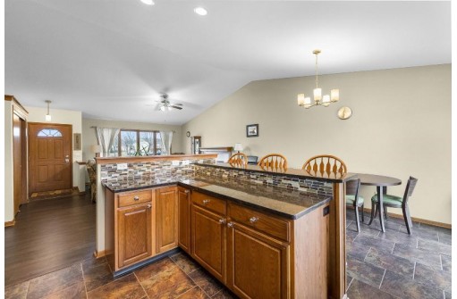 6101 Roseberg Rd, Madison, WI 53719