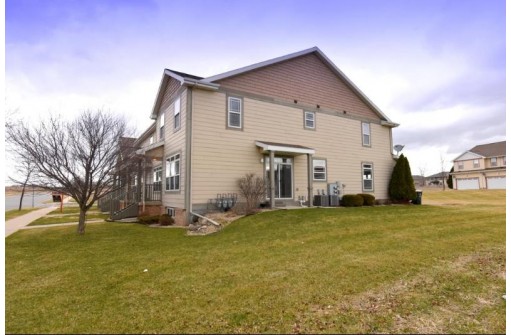 207 Wyalusing Dr, Madison, WI 53718