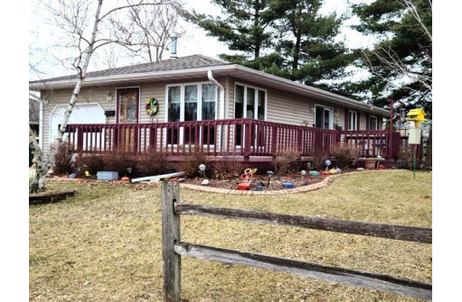 730 Meadow Ln, Reedsburg, WI 53959