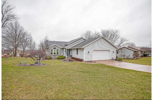 2788 Twilight Dr, Sun Prairie, WI 53590