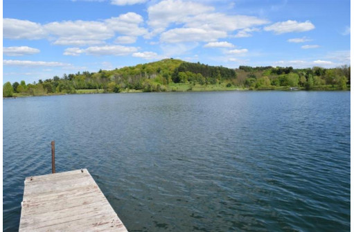 L430 Summit Point Dr, La Valle, WI 53941