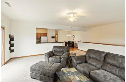 327 E Clay St 20, Whitewater, WI 53190