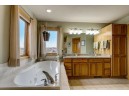 9 Ashwood Ct, Madison, WI 53719