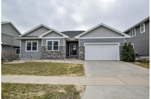 9419 Stoneywood Blvd, Middleton, WI 53562