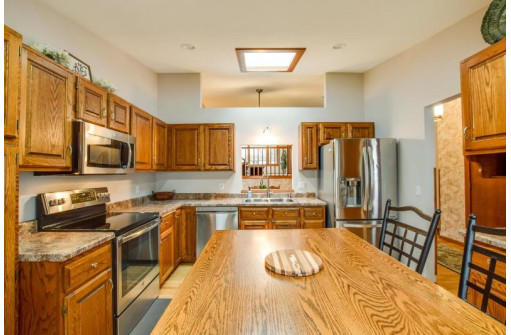 13 Star Fire Ct, Madison, WI 53719