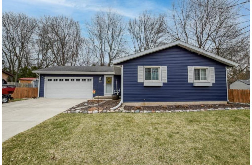 2721 Whitlock Rd, Madison, WI 53719